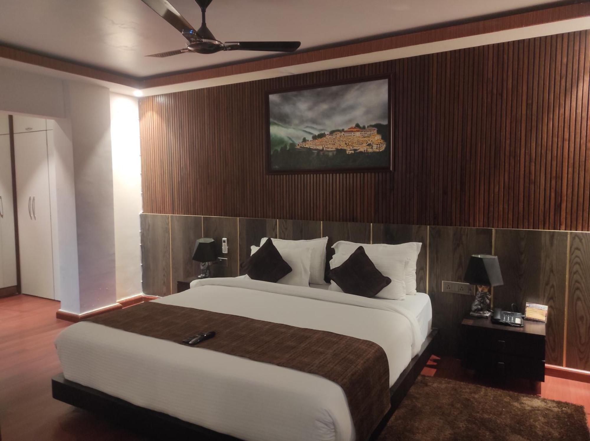 Hotel Obsidian Blue Itānagar Esterno foto