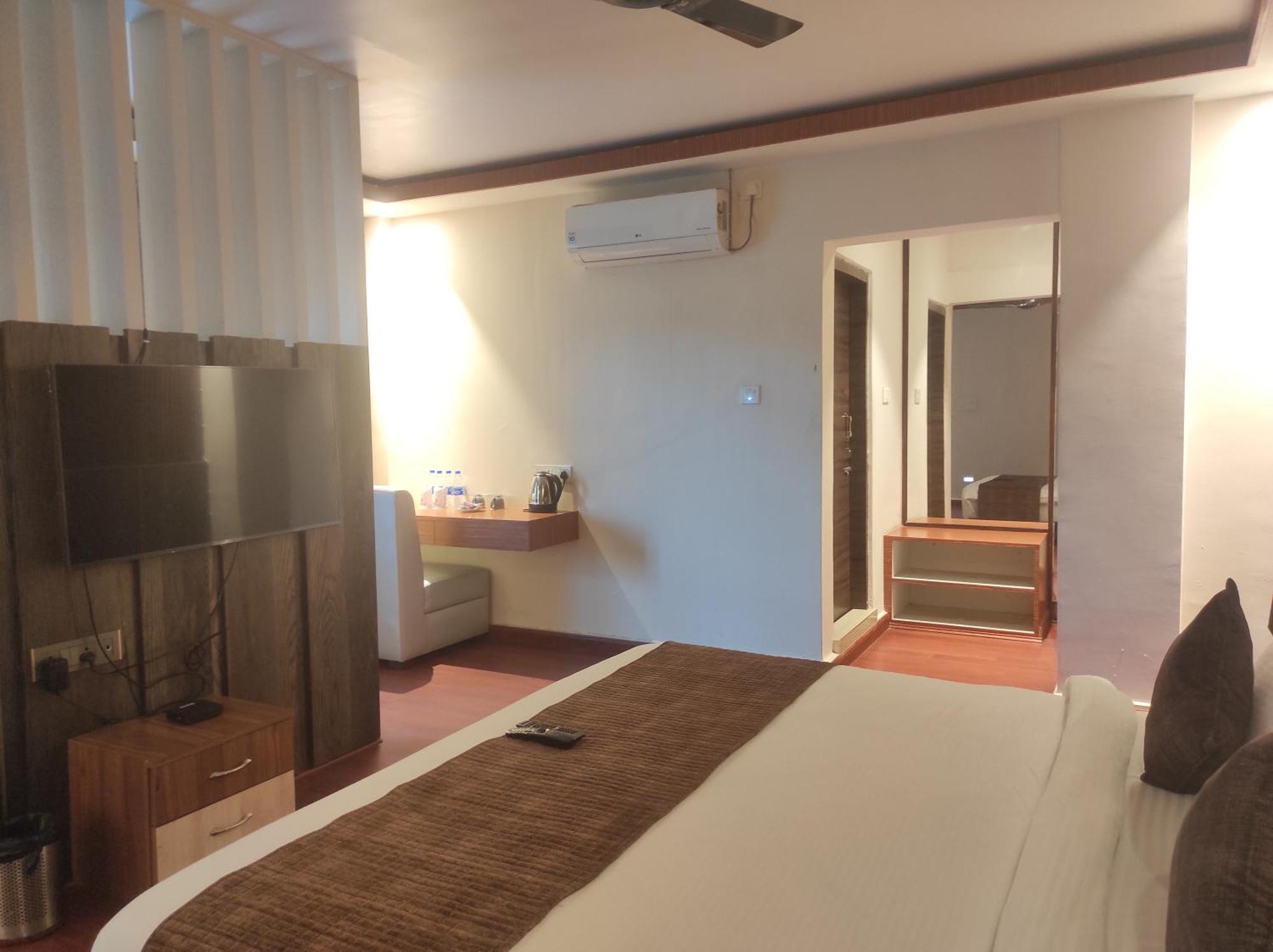 Hotel Obsidian Blue Itānagar Esterno foto