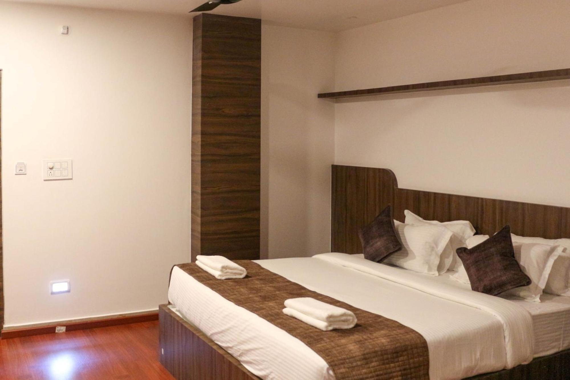 Hotel Obsidian Blue Itānagar Esterno foto