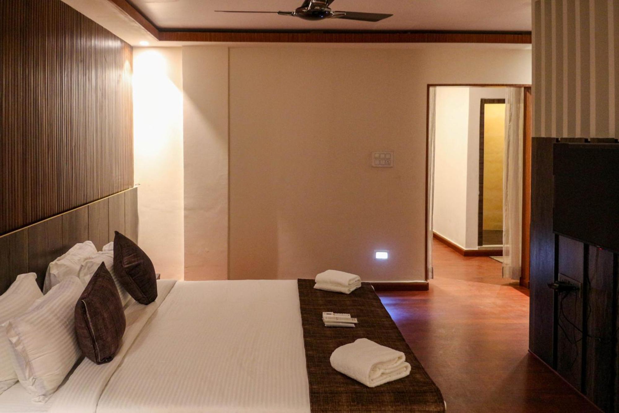 Hotel Obsidian Blue Itānagar Esterno foto