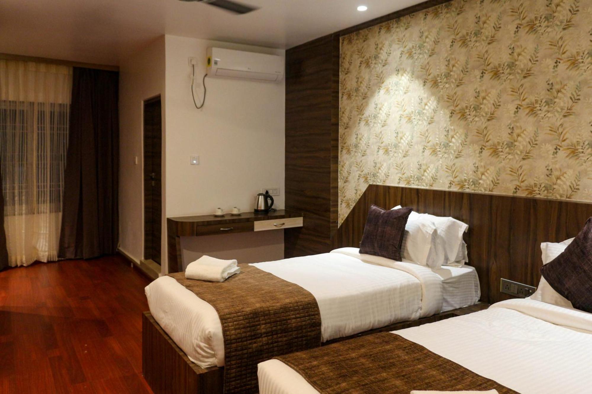 Hotel Obsidian Blue Itānagar Esterno foto