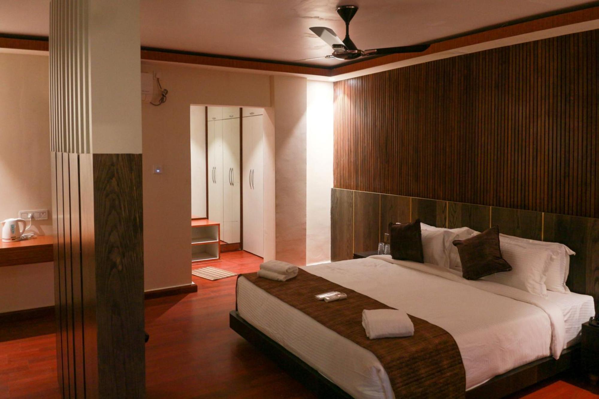 Hotel Obsidian Blue Itānagar Esterno foto