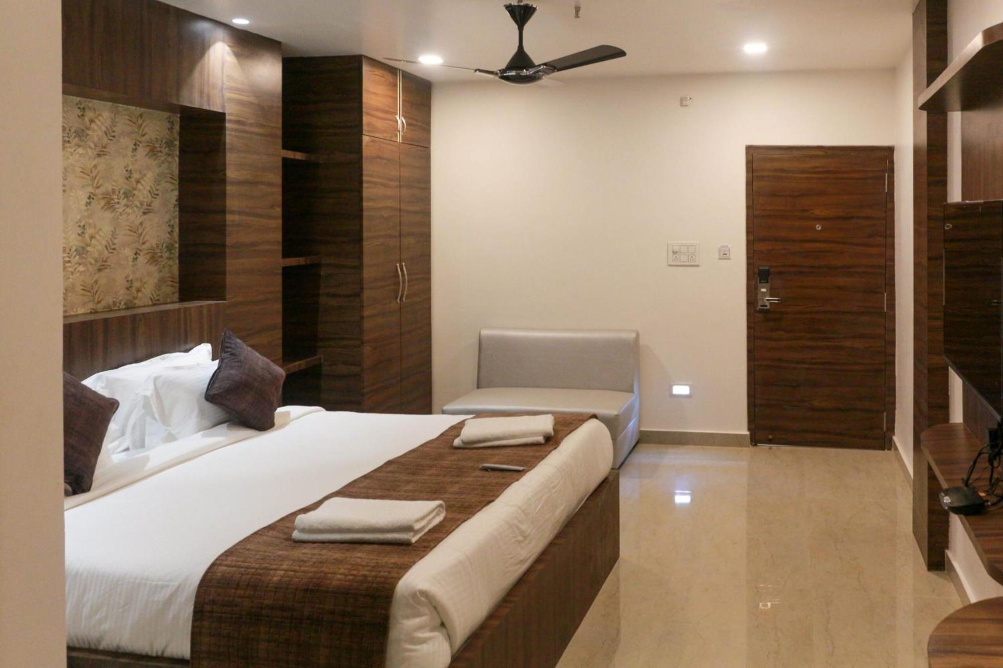 Hotel Obsidian Blue Itānagar Esterno foto